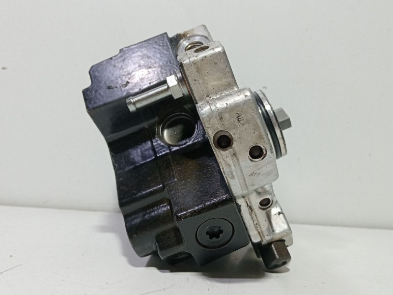 Recambio de bomba inyeccion para hyundai santa fe (bm) 2.2 crdi cat referencia OEM IAM 331027400  