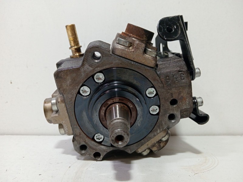 Recambio de bomba inyeccion para citroën c4 berlina 1.4 16v referencia OEM IAM 9683703780  