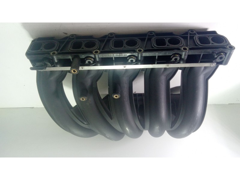 Recambio de colector admision para mercedes-benz clase e (w210) e 270 cdi (210.016) referencia OEM IAM A6120900337  