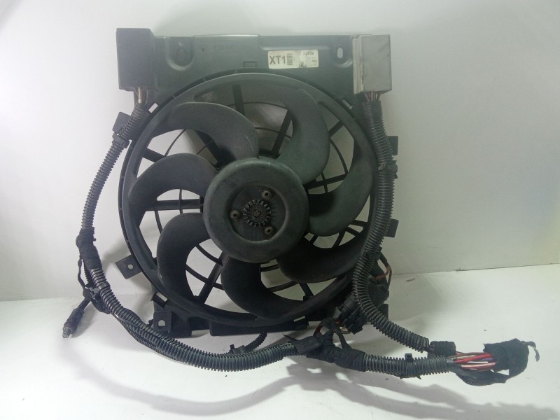 Recambio de electroventilador para opel zafira b enjoy referencia OEM IAM 0130303302  