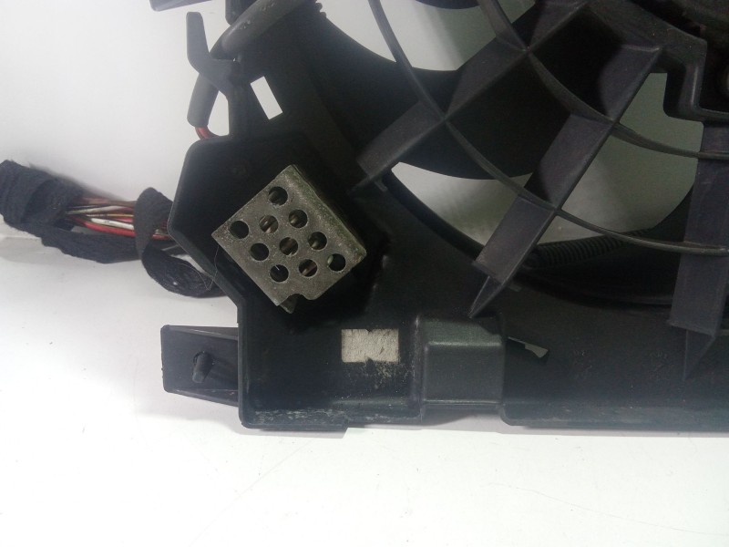 Recambio de electroventilador para opel zafira b enjoy referencia OEM IAM 0130303302  