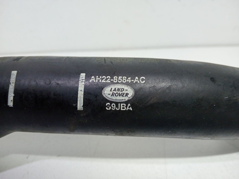 Recambio de tubo refrigerante para land rover discovery iv (l319) 3.0 sdv6 4x4 referencia OEM IAM AH22-8584-AC  