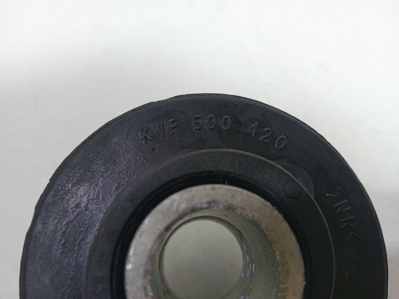 Recambio de soporte motor para land rover discovery iv (l319) 3.0 sdv6 4x4 referencia OEM IAM KVF500120  