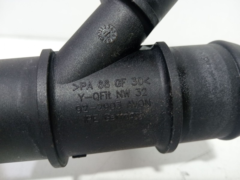 Recambio de tubo para land rover discovery iv (l319) 3.0 sdv6 4x4 referencia OEM IAM PA66GF30  