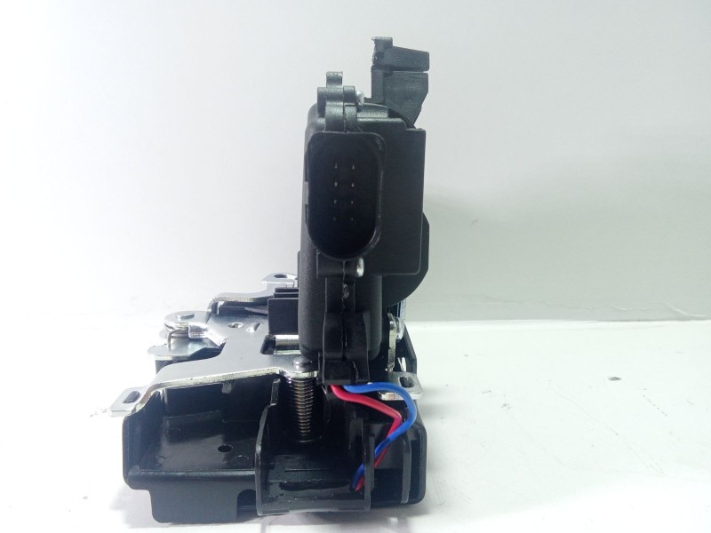 Recambio de cerradura puerta trasera izquierda para volkswagen golf iv (1j1) 1.9 tdi referencia OEM IAM EZC-VW-002  