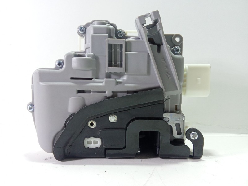 Recambio de cerradura puerta delantera izquierda para seat leon (1p1) 1.9 tdi referencia OEM IAM 1P1837015  