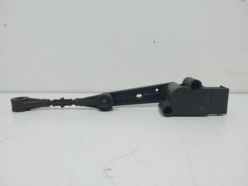 Recambio de sensor para land rover discovery iv (l319) 3.0 sdv6 4x4 referencia OEM IAM AH223C097AC  