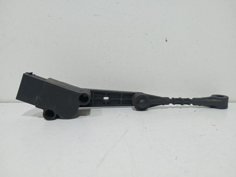 Recambio de sensor para land rover discovery iv (l319) 3.0 sdv6 4x4 referencia OEM IAM AH223C097AC  
