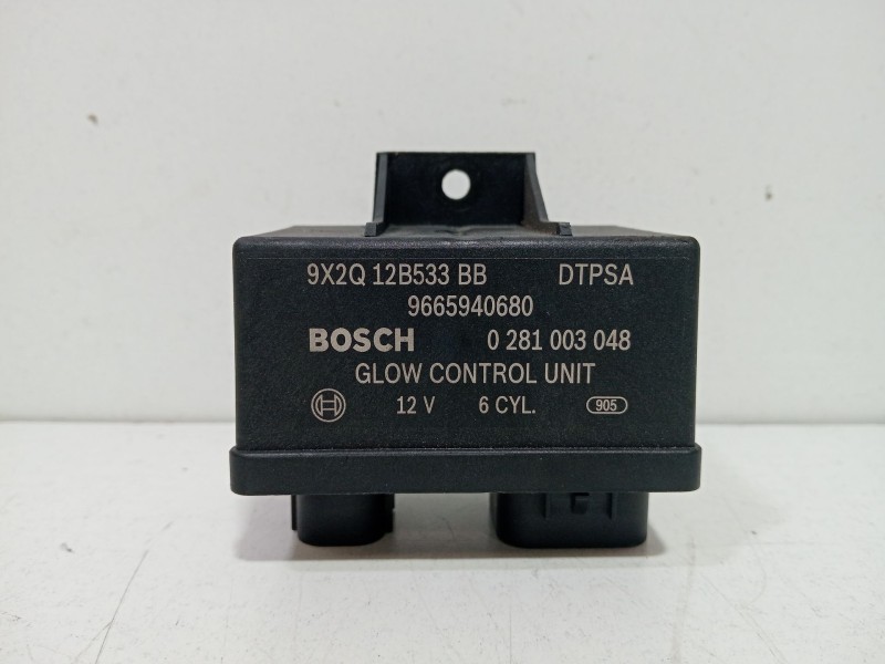 Recambio de caja precalentamiento para land rover discovery iv (l319) 3.0 sdv6 4x4 referencia OEM IAM 0281003048  