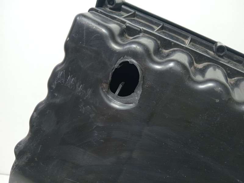 Recambio de caja filtro aire para land rover discovery iv (l319) 3.0 sdv6 4x4 referencia OEM IAM P0059U611A  