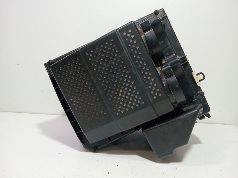 Recambio de caja filtro aire para land rover discovery iv (l319) 3.0 sdv6 4x4 referencia OEM IAM P0059U611A  