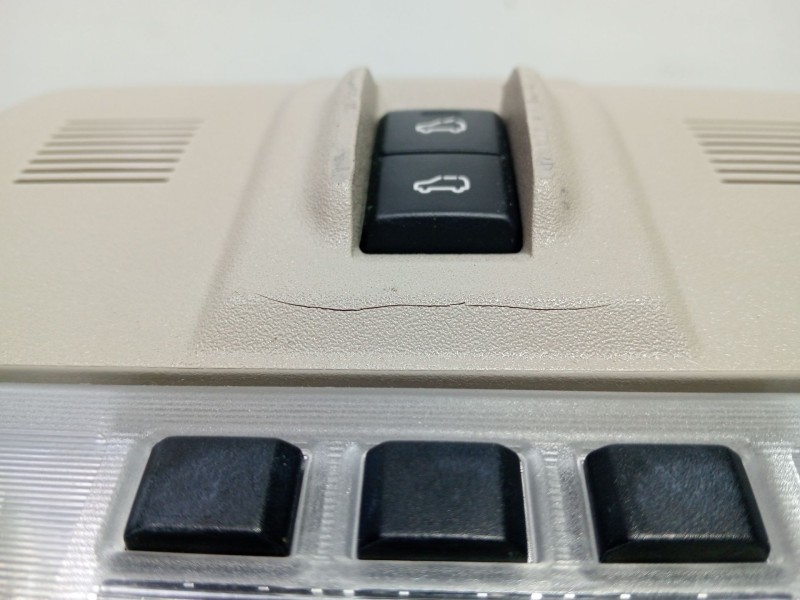 Recambio de luz interior para land rover discovery iv (l319) 3.0 sdv6 4x4 referencia OEM IAM CH2213704DA  