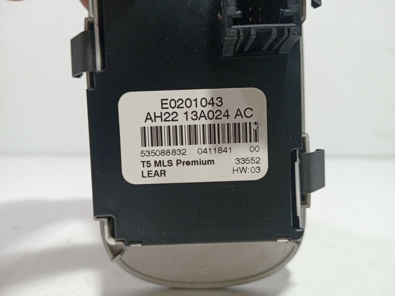 Recambio de mando luces para land rover discovery iv (l319) 3.0 sdv6 4x4 referencia OEM IAM AH2213A024AC  