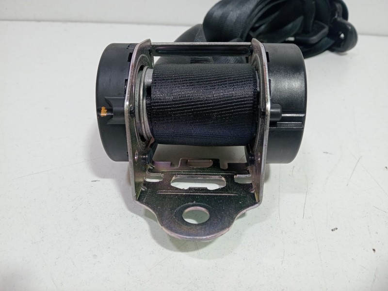 Recambio de cinturon seguridad trasero derecho para land rover discovery iv (l319) 3.0 sdv6 4x4 referencia OEM IAM 601120100G  