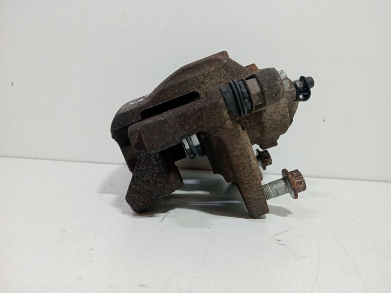 Recambio de pinza freno trasera derecha para land rover discovery iv (l319) 3.0 sdv6 4x4 referencia OEM IAM LR015524  