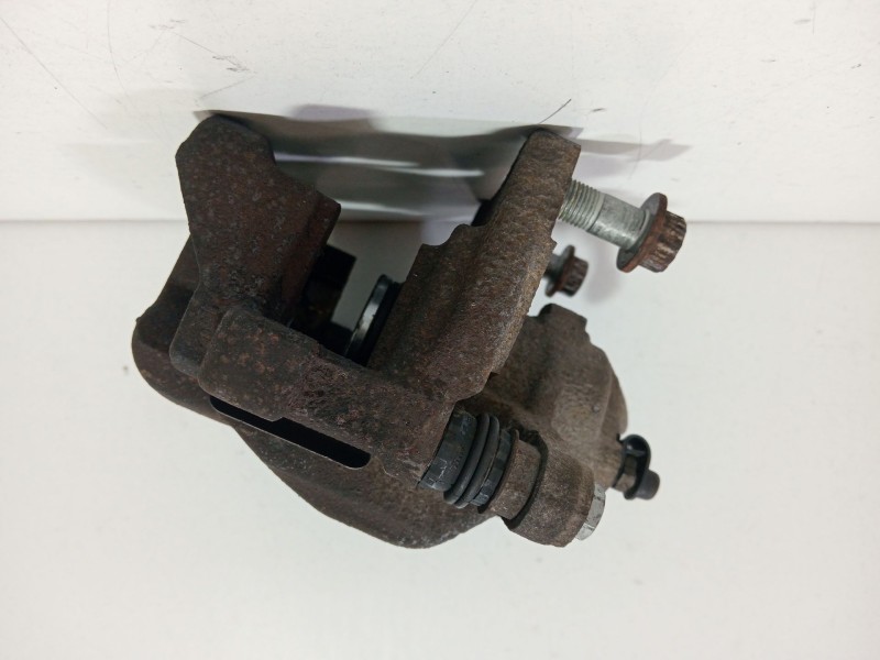 Recambio de pinza freno trasera izquierda para land rover discovery iv (l319) 3.0 sdv6 4x4 referencia OEM IAM LR015586  