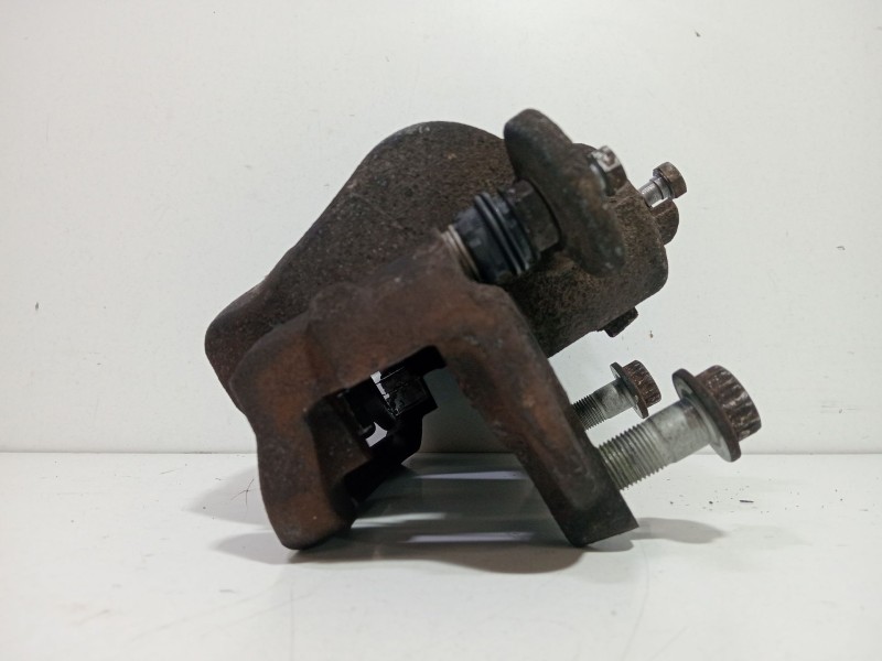 Recambio de pinza freno delantera izquierda para land rover discovery iv (l319) 3.0 sdv6 4x4 referencia OEM IAM LR015570  