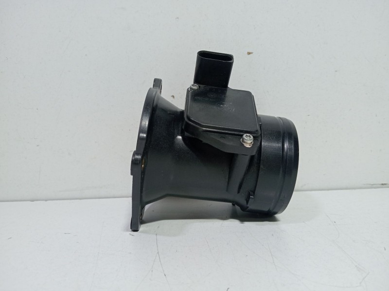 Recambio de caudalimetro para volkswagen golf iv (1j1) 1.6 referencia OEM IAM 06A906461B  