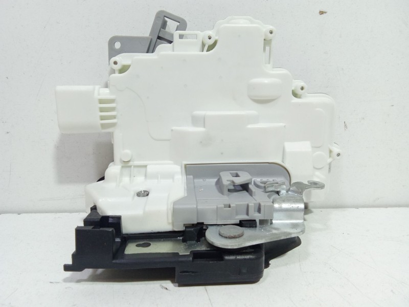 Recambio de cerradura puerta trasera izquierda para seat altea (5p1) sport referencia OEM IAM 1P0839015A   Recambio de cerradura puerta trasera izquierda para seat altea (5p1) sport referencia OEM IAM 1P0839015A