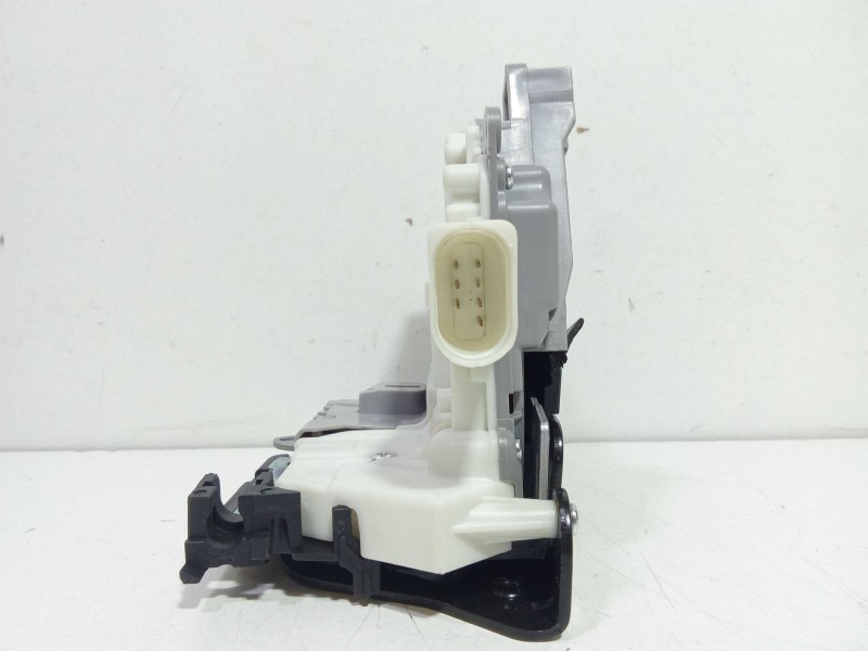 Recambio de cerradura puerta trasera derecha para audi q7 (4l) 3.0 tdi v6 advance quattro (176kw) referencia OEM IAM DTSVW-9052  Recambio de cerradura puerta trasera derecha para audi q7 (4l) 3.0 tdi v6 advance quattro (176kw) referencia OEM IAM DTSVW-9052