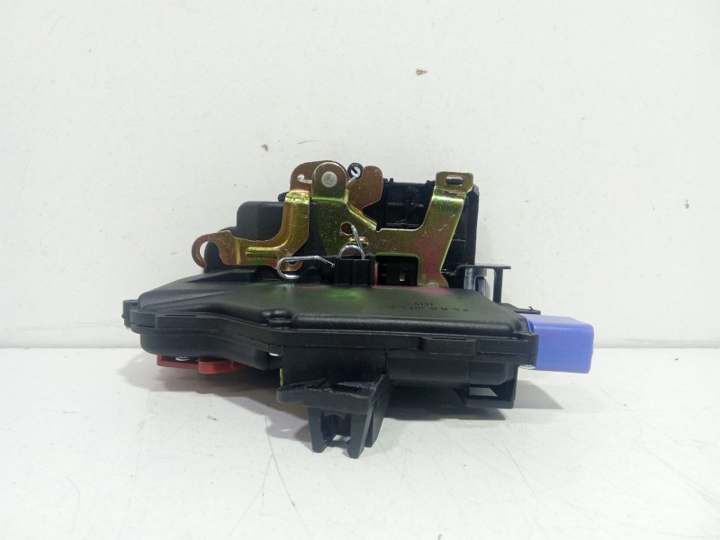 Recambio de cerradura puerta trasera izquierda para skoda octavia berlina (1z3) 2.0 tdi dpf referencia OEM IAM 7L0839016   Recambio de cerradura puerta trasera izquierda para skoda octavia berlina (1z3) 2.0 tdi dpf referencia OEM IAM 7L0839016
