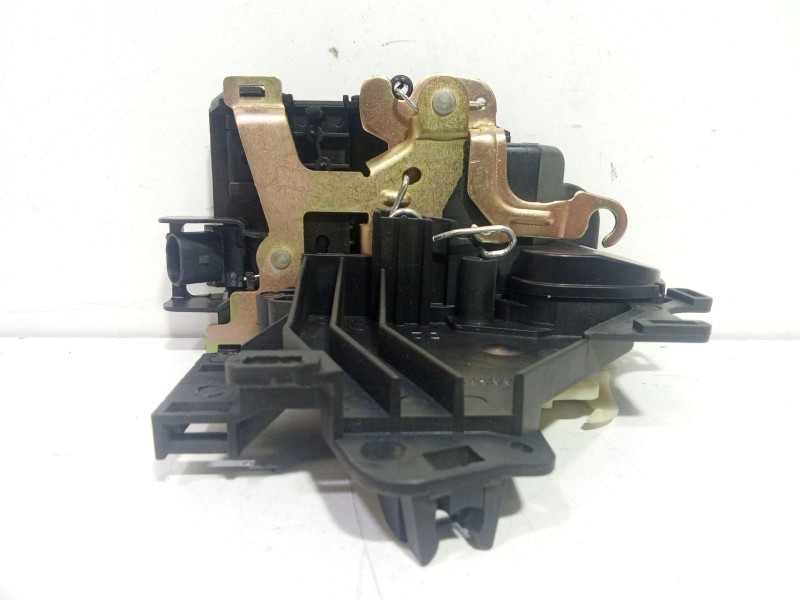 Recambio de cerradura puerta delantera derecha para skoda fabia (6y2/6y3) 1.9 sdi cat (asy) referencia OEM IAM FABIA (6Y2/6Y3) 1