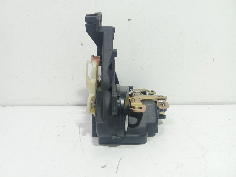 Recambio de cerradura puerta delantera derecha para skoda fabia (6y2/6y3) 1.9 sdi cat (asy) referencia OEM IAM FABIA (6Y2/6Y3) 1 Recambio de cerradura puerta delantera derecha para skoda fabia (6y2/6y3) 1.9 sdi cat (asy) referencia OEM IAM FABIA (6Y2/6Y3) 1