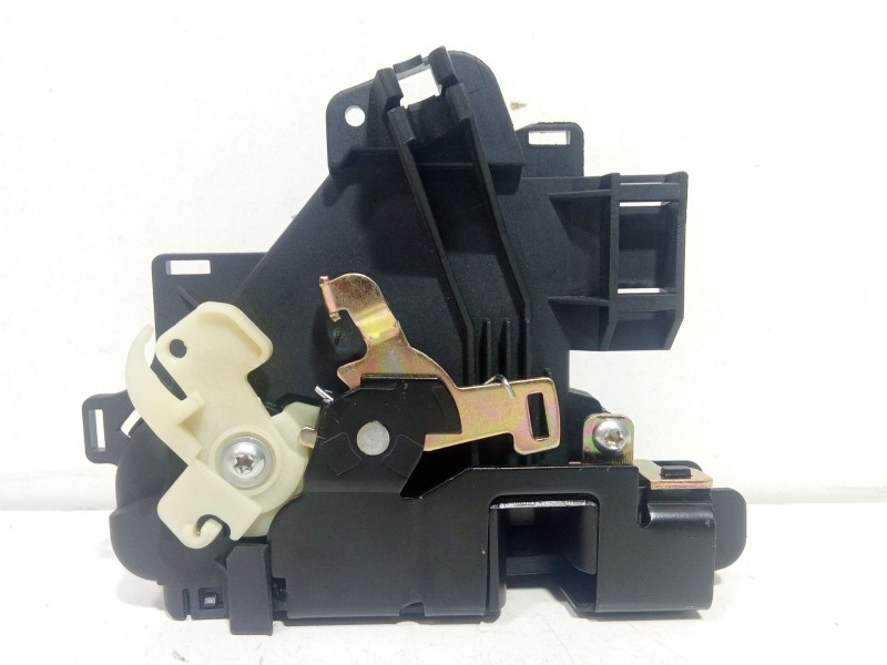 Recambio de cerradura puerta delantera izquierda para skoda fabia (6y2/6y3) 1.9 sdi cat (asy) referencia OEM IAM FABIA (6Y2/6Y3) Recambio de cerradura puerta delantera izquierda para skoda fabia (6y2/6y3) 1.9 sdi cat (asy) referencia OEM IAM FABIA (6Y2/6Y3)