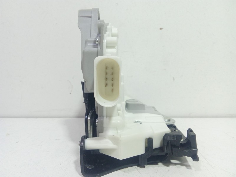 Recambio de cerradura puerta delantera izquierda para seat leon (1p1) 2.0 tdi referencia OEM IAM EZC-SE-002   Recambio de cerradura puerta delantera izquierda para seat leon (1p1) 2.0 tdi referencia OEM IAM EZC-SE-002