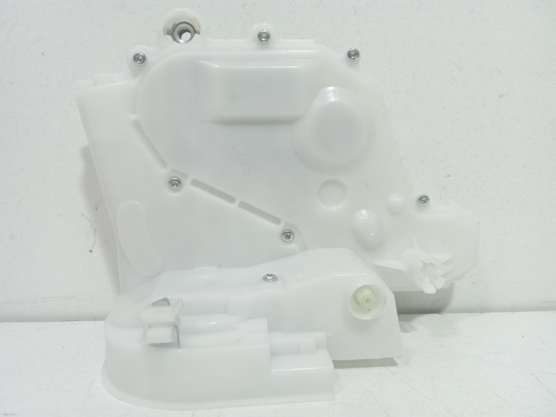 Recambio de cerradura puerta delantera derecha para honda cr-v iii (re_) 2.0 i-vtec (re5, re1) referencia OEM IAM EBY-101224FR   Recambio de cerradura puerta delantera derecha para honda cr-v iii (re_) 2.0 i-vtec (re5, re1) referencia OEM IAM EBY-101224FR