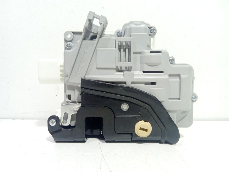 Recambio de cerradura puerta trasera derecha para audi a6 allroad c6 (4fh) 3.0 tdi quattro referencia OEM IAM 4F1839016A   Recambio de cerradura puerta trasera derecha para audi a6 allroad c6 (4fh) 3.0 tdi quattro referencia OEM IAM 4F1839016A