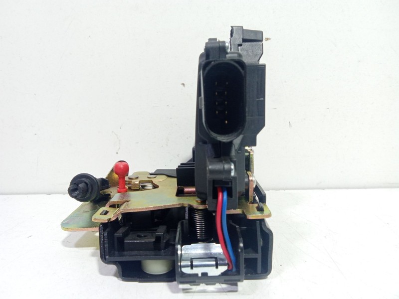 Recambio de cerradura puerta delantera derecha para audi a4 avant (8e) 1.9 tdi referencia OEM IAM 8E1837016   Recambio de cerradura puerta delantera derecha para audi a4 avant (8e) 1.9 tdi referencia OEM IAM 8E1837016
