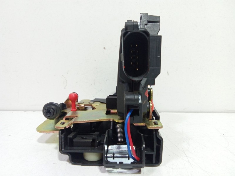 Recambio de cerradura puerta delantera derecha para audi a4 b6 (8e2) 2.4 referencia OEM IAM 8E1837016   Recambio de cerradura puerta delantera derecha para audi a4 b6 (8e2) 2.4 referencia OEM IAM 8E1837016