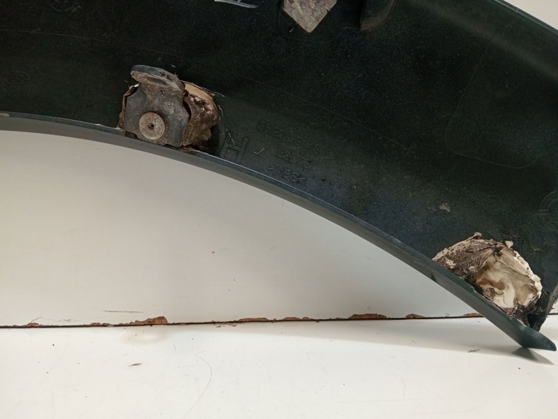 Recambio de aletin trasero izquierdo para land rover discovery iv (l319) 3.0 sdv6 4x4 referencia OEM IAM 9H2229149AW  