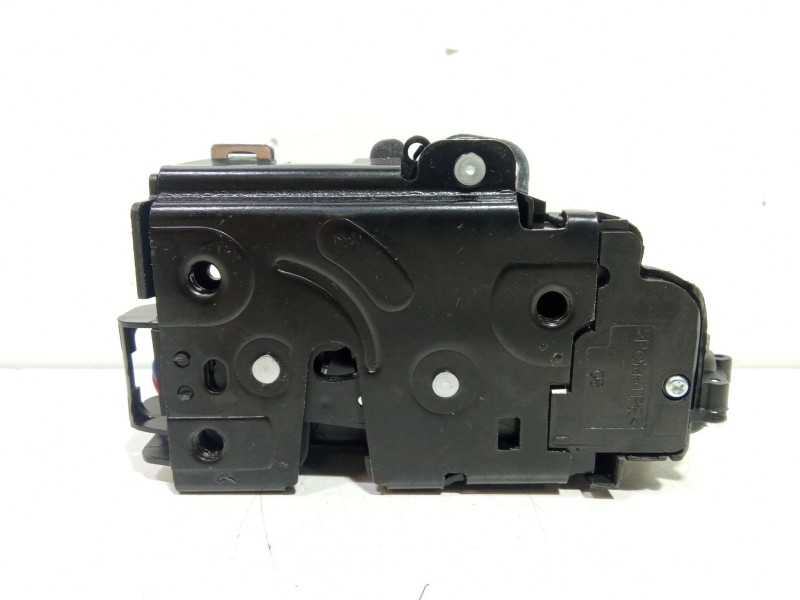 Recambio de cerradura puerta trasera derecha para volkswagen golf iv (1j1) 1.9 tdi referencia OEM IAM   