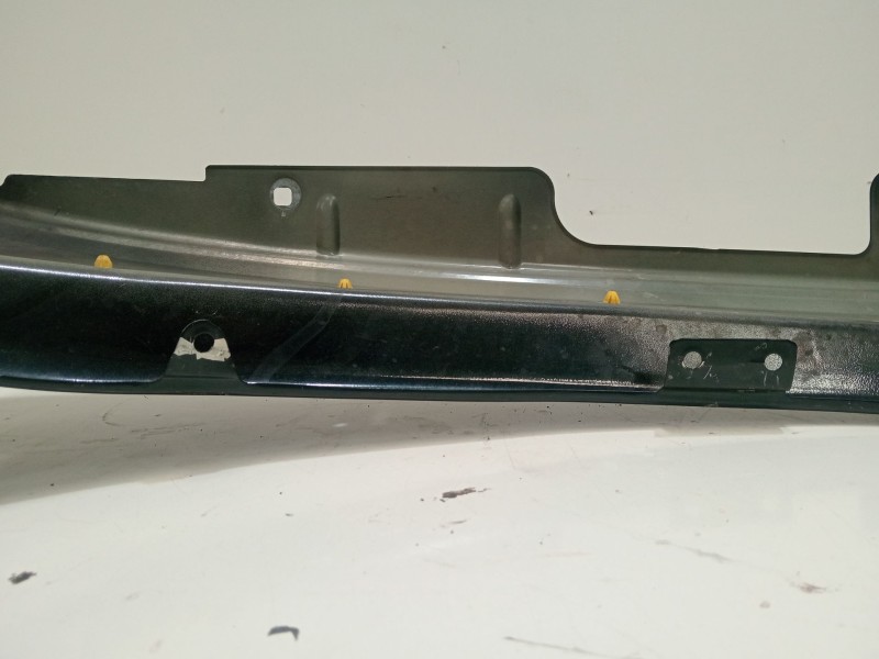 Recambio de aleta delantera derecha para land rover discovery iv (l319) 3.0 sdv6 4x4 referencia OEM IAM LR056239  