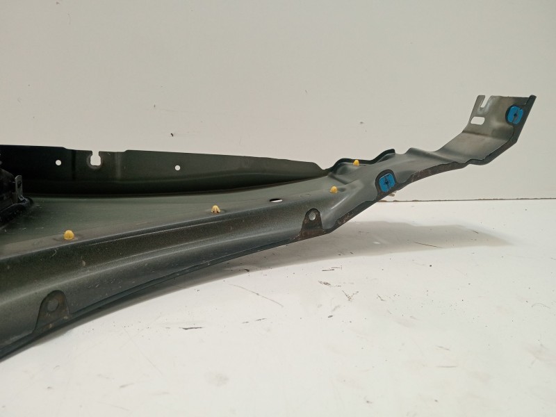 Recambio de aleta delantera derecha para land rover discovery iv (l319) 3.0 sdv6 4x4 referencia OEM IAM LR056239  