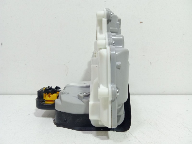 Recambio de cerradura puerta trasera izquierda para audi a6 allroad c7 (4gh, 4gj) 3.0 tdi quattro referencia OEM IAM 4F1839015A  Recambio de cerradura puerta trasera izquierda para audi a6 allroad c7 (4gh, 4gj) 3.0 tdi quattro referencia OEM IAM 4F1839015A