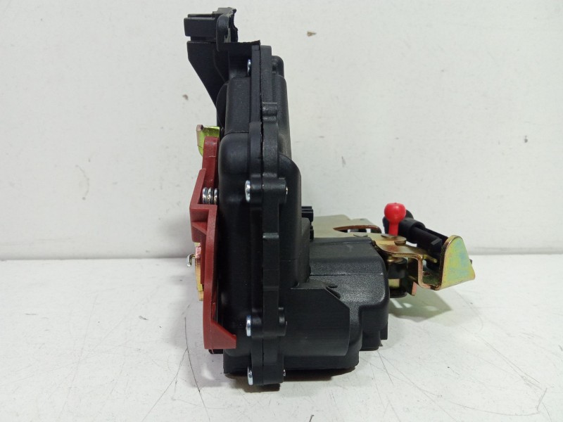 Recambio de cerradura puerta delantera derecha para audi s4 cabriolet (8h) 4.2 v8 40v cat (bbk) referencia OEM IAM 8E1837016   Recambio de cerradura puerta delantera derecha para audi s4 cabriolet (8h) 4.2 v8 40v cat (bbk) referencia OEM IAM 8E1837016