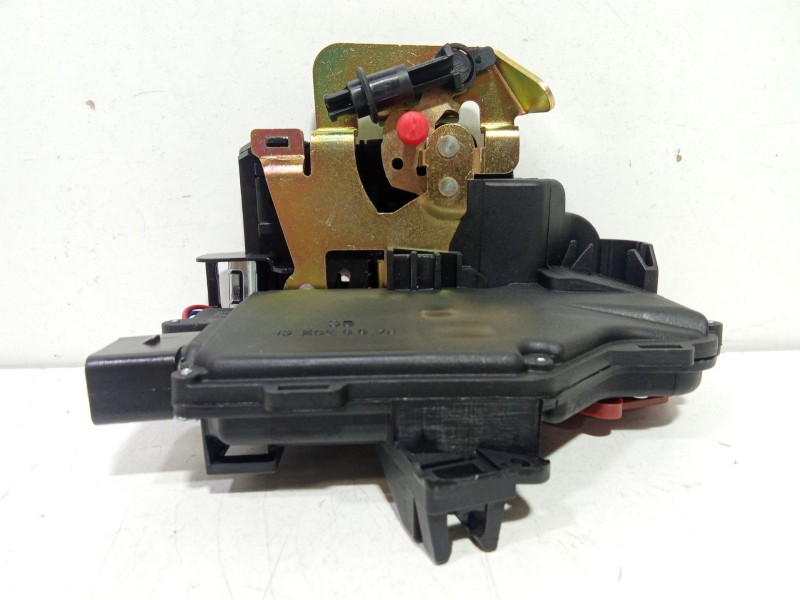 Recambio de cerradura puerta delantera derecha para audi s4 cabriolet (8h) 4.2 v8 40v cat (bbk) referencia OEM IAM 8E1837016   Recambio de cerradura puerta delantera derecha para audi s4 cabriolet (8h) 4.2 v8 40v cat (bbk) referencia OEM IAM 8E1837016