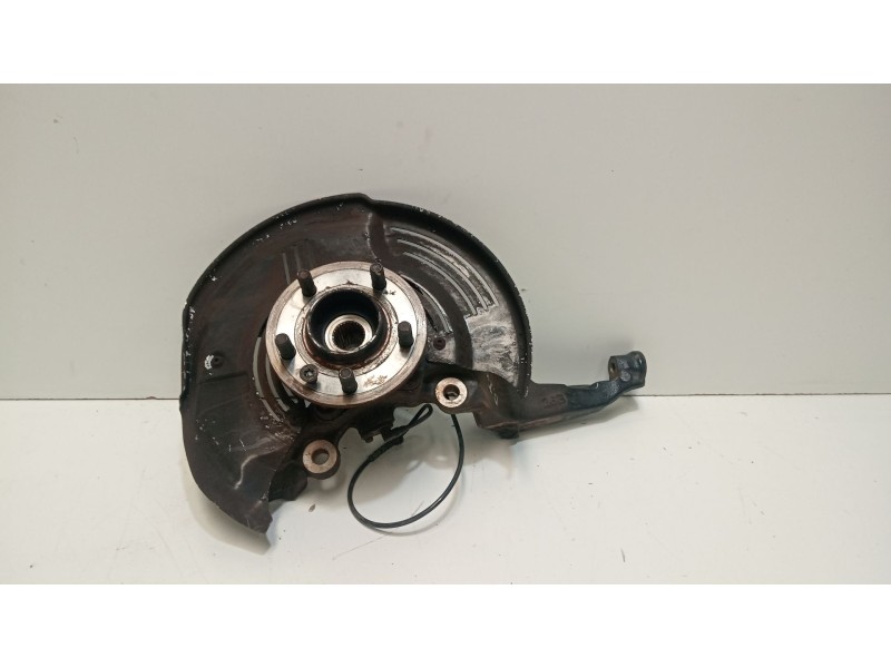 Recambio de mangueta delantera izquierda para land rover discovery iv (l319) 3.0 sdv6 4x4 referencia OEM IAM LR056469  