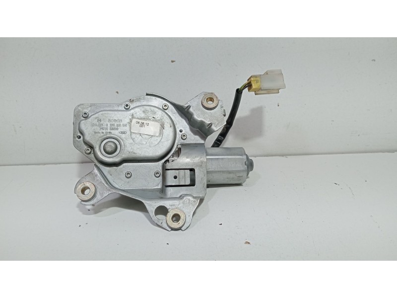 Recambio de motor limpia trasero para nissan terrano ii (r20) 2.7 td 4wd referencia OEM IAM 0390201561   Recambio de motor limpia trasero para nissan terrano ii (r20) 2.7 td 4wd referencia OEM IAM 0390201561