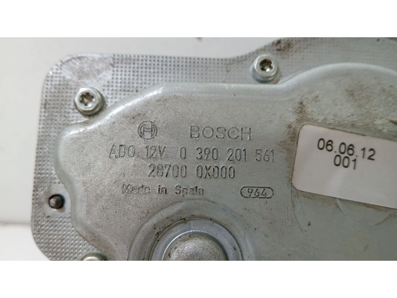Recambio de motor limpia trasero para nissan terrano ii (r20) 2.7 td 4wd referencia OEM IAM 0390201561   Recambio de motor limpia trasero para nissan terrano ii (r20) 2.7 td 4wd referencia OEM IAM 0390201561