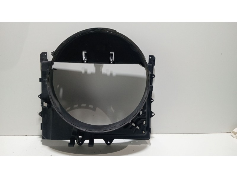 Recambio de envolvente electroventilador para land rover discovery iv (l319) 3.0 sdv6 4x4 referencia OEM IAM AH328K619AC  