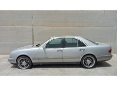 mercedes-benz clase e (w210) del año 1996