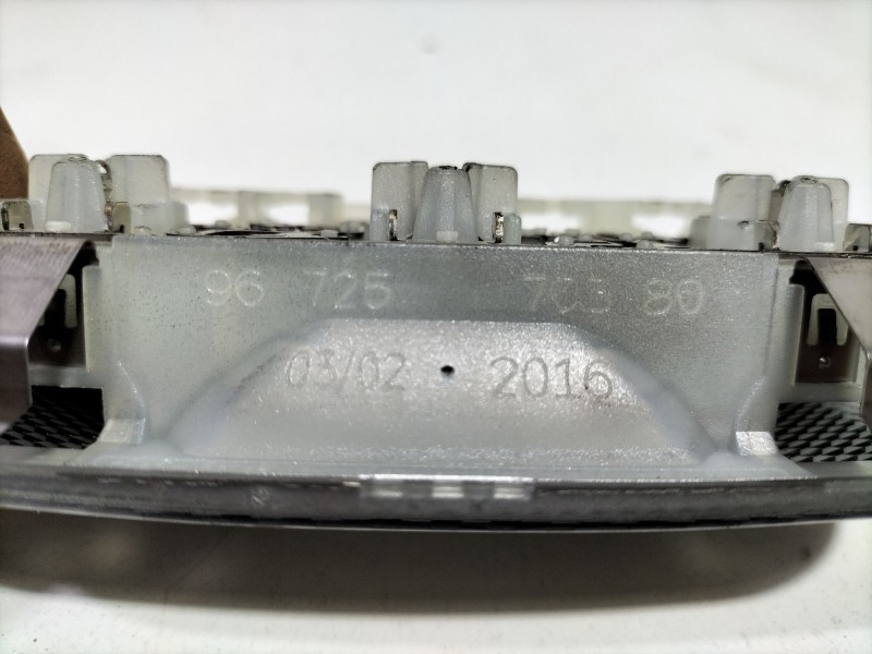 Recambio de luz interior para ds ds 3 (sa_) 1.6 bluehdi 100 referencia OEM IAM 9672570380   Recambio de luz interior para ds ds 3 (sa_) 1.6 bluehdi 100 referencia OEM IAM 9672570380