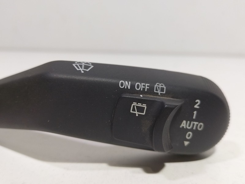 Recambio de mando limpia para cadillac bls wagon 2.0 t referencia OEM IAM 12787004  