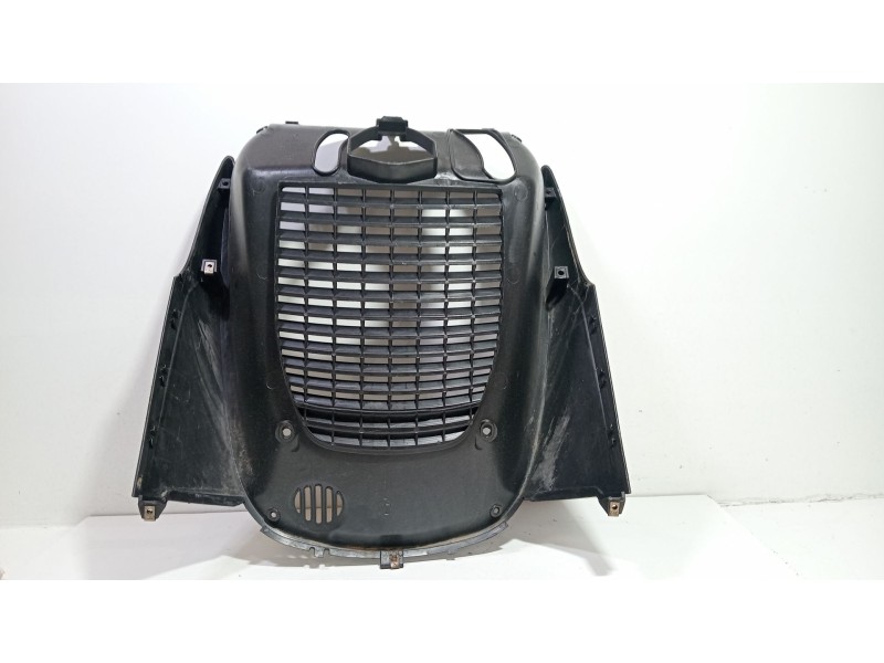Recambio de moldura para piaggio x7 x7 125 (m62) referencia OEM IAM 653796  