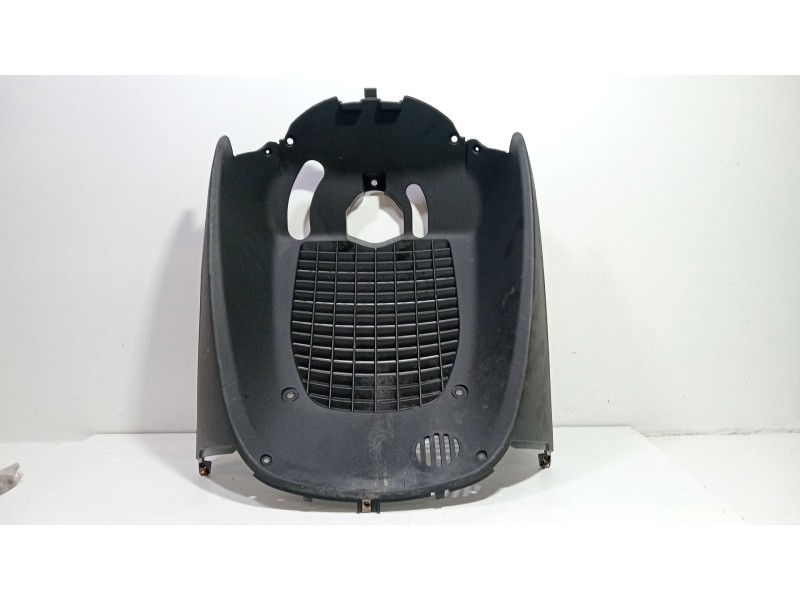 Recambio de moldura para piaggio x7 x7 125 (m62) referencia OEM IAM 653796  
