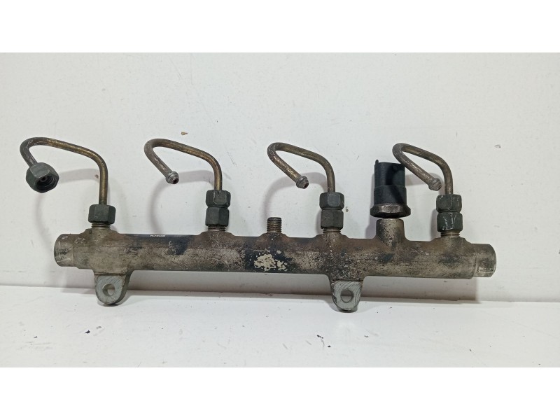 Recambio de rampa inyectora para renault megane i classic (la0/1_) 1.9 dci (la05, la1f) referencia OEM IAM 7700111913   Recambio de rampa inyectora para renault megane i classic (la0/1_) 1.9 dci (la05, la1f) referencia OEM IAM 7700111913